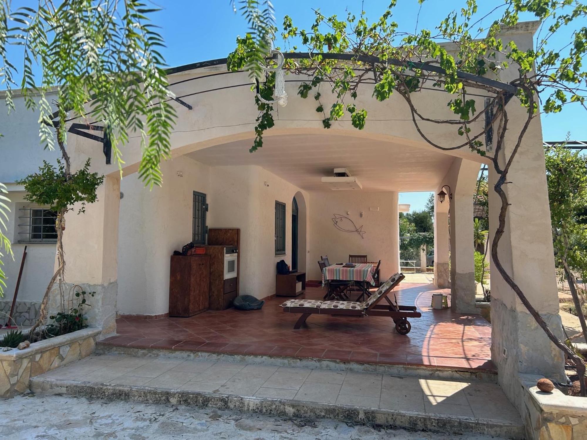 Sol Invictus Est Villa Serranova ภายนอก รูปภาพ