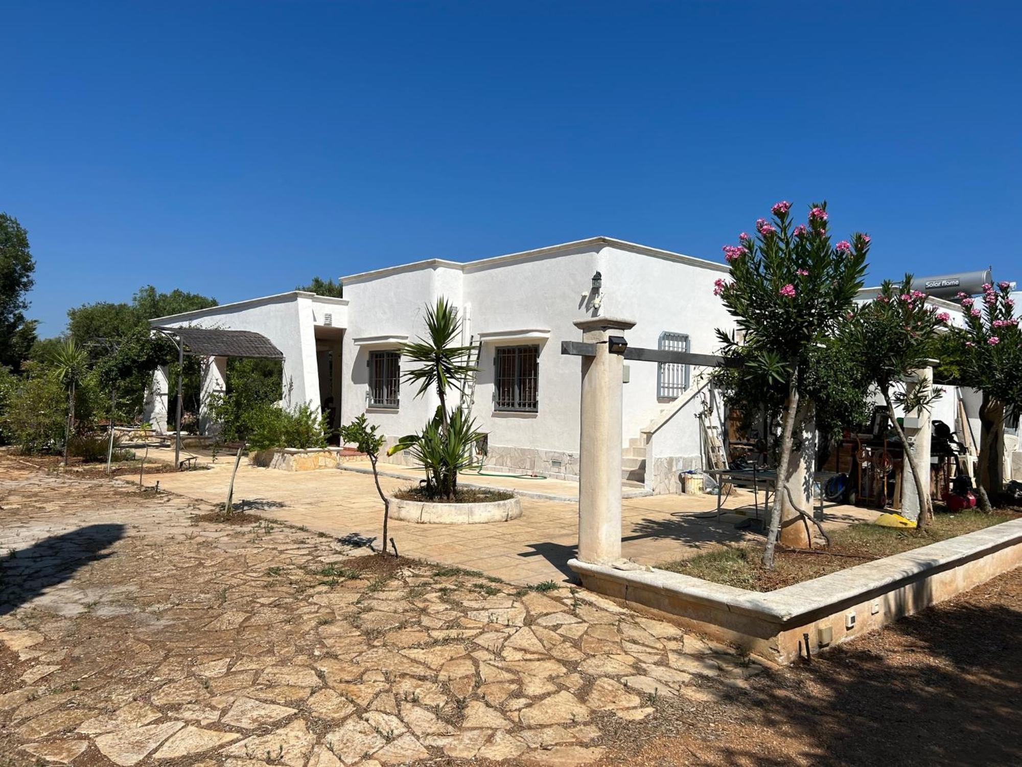 Sol Invictus Est Villa Serranova ภายนอก รูปภาพ